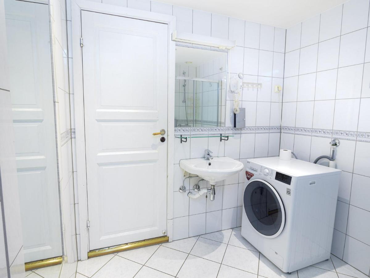 Central City Apartments 3*