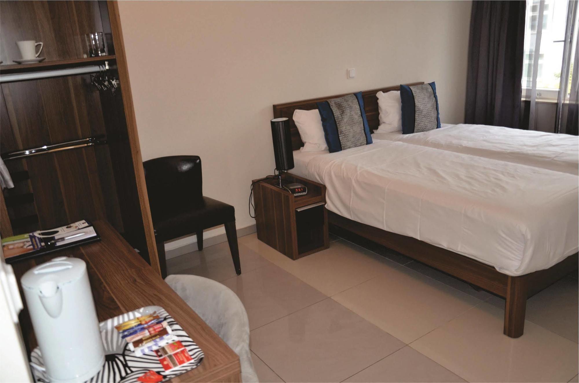 Central City Apartments 3*